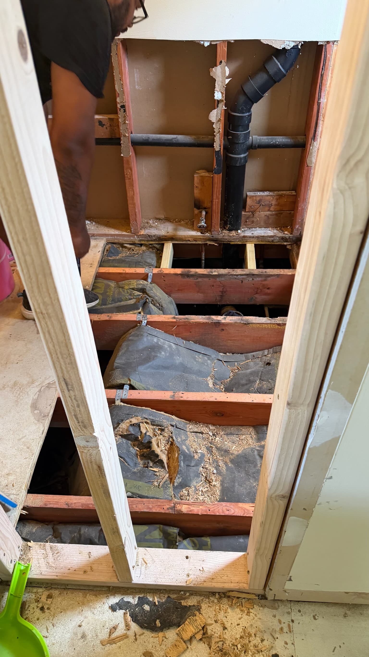 Opening up a wall to replace old pipes
